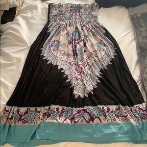 Venus Cover Up Top Stretches! Size large